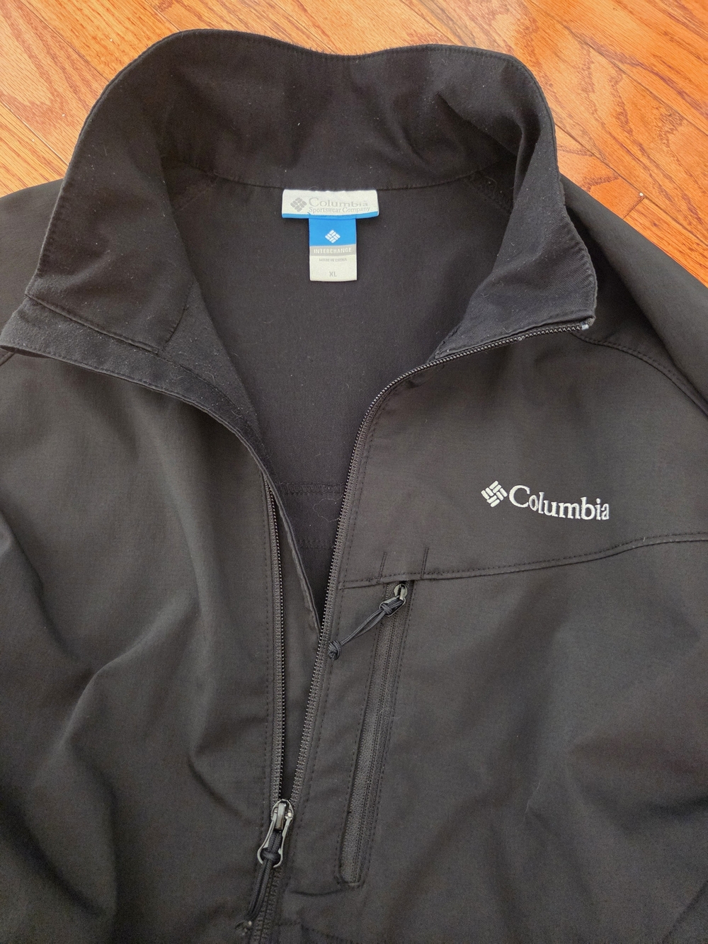 Columbia Black Performance Softshell Jacket - Picture 6 of 6